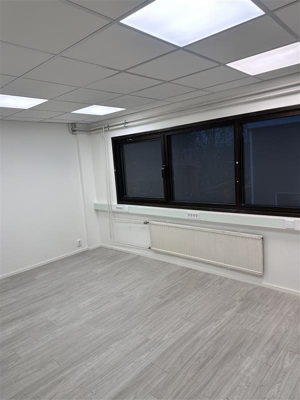 Karlbergsvägen 12, Bild 1 av 2